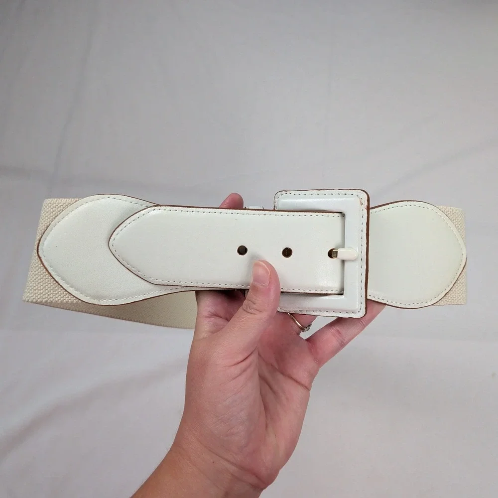 Wide Leather Elastic Cinch Waist Belt M/L Off White Buckle Coastal Prep